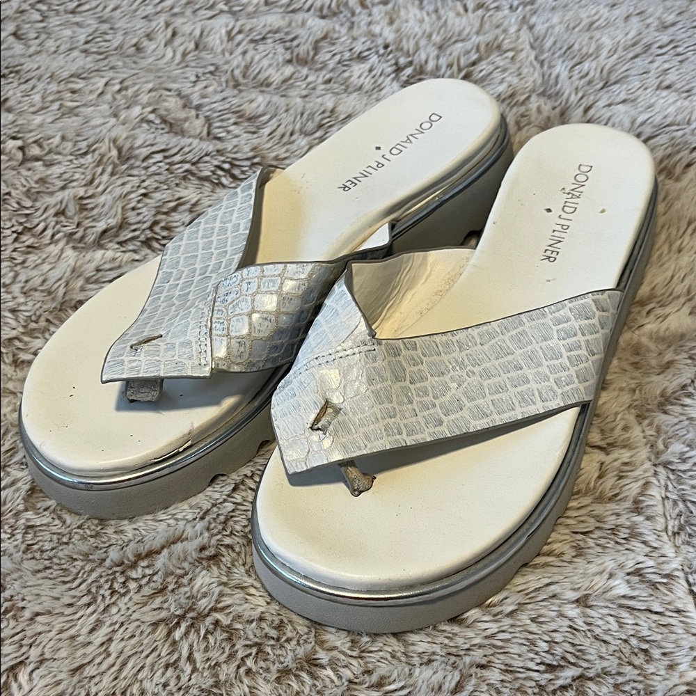 Donald J. Pliner Women's Metallic Silver Sandals
